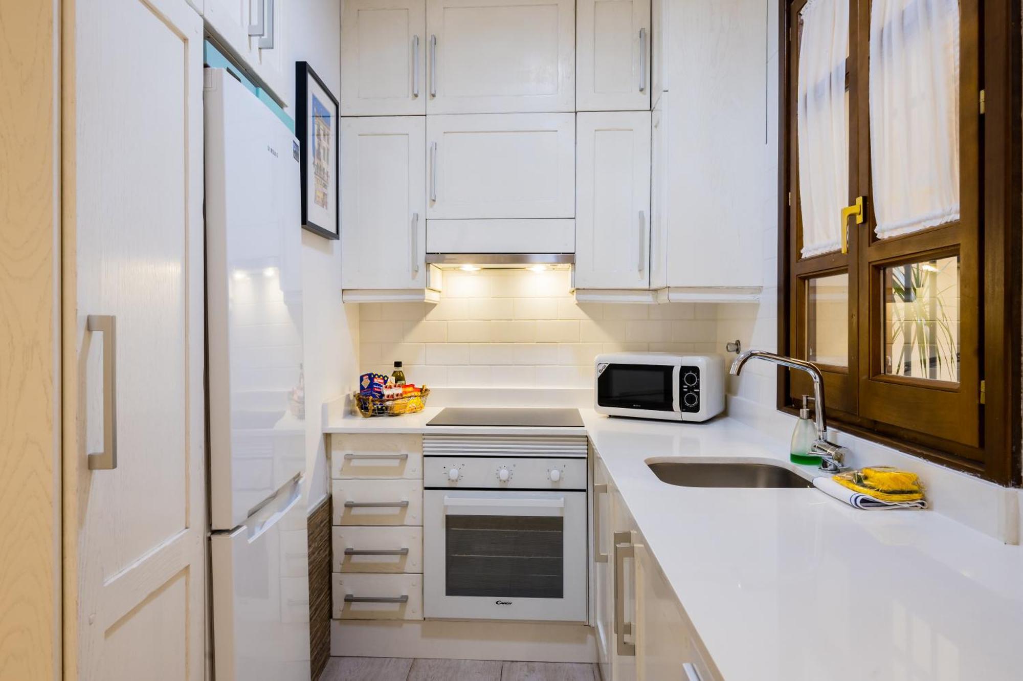 Beautiful And Cozy- 1Bd 1Bth- Arenal Center Appartement Sevilla Buitenkant foto