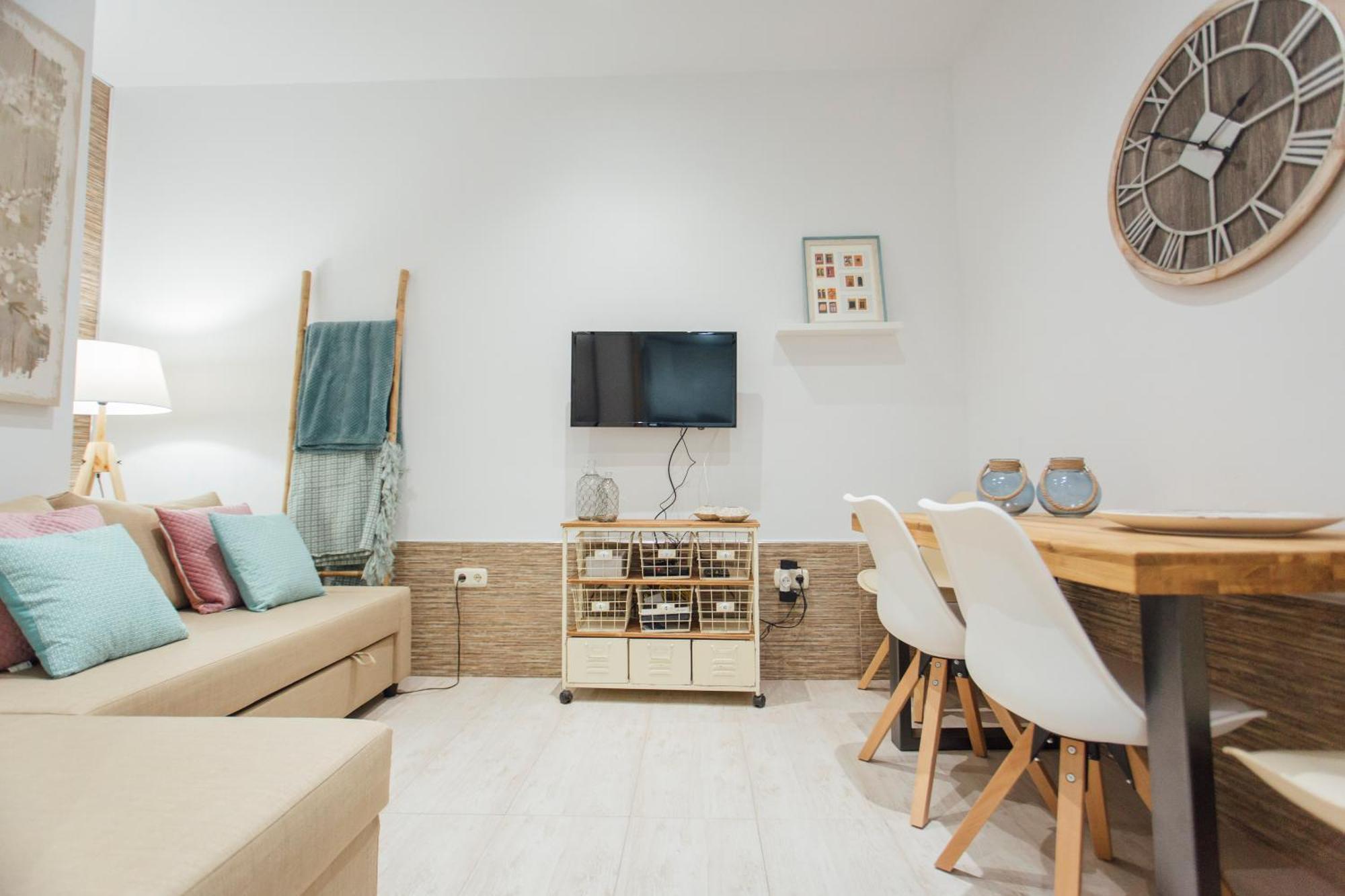 Beautiful And Cozy- 1Bd 1Bth- Arenal Center Appartement Sevilla Buitenkant foto